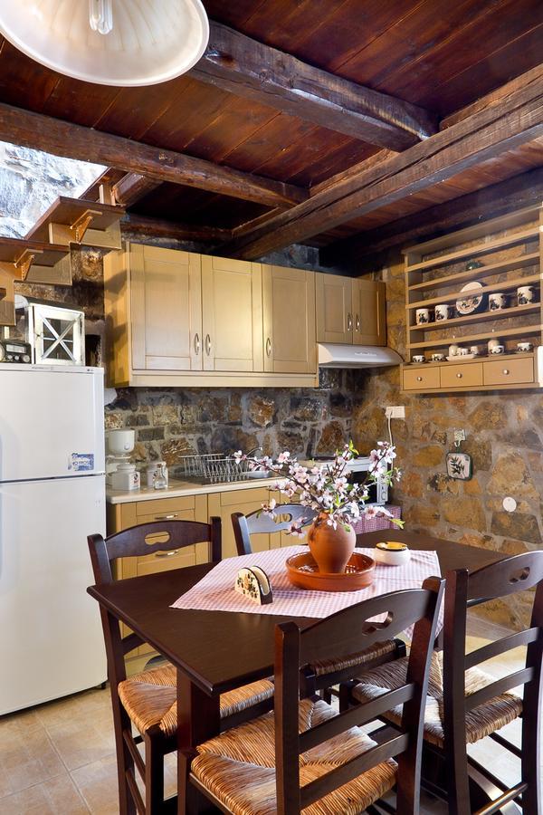 Monastiraki Traditional Guest House Monastirakion  Eksteriør bilde
