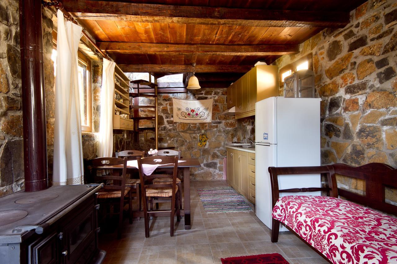 Monastiraki Traditional Guest House Monastirakion  Eksteriør bilde